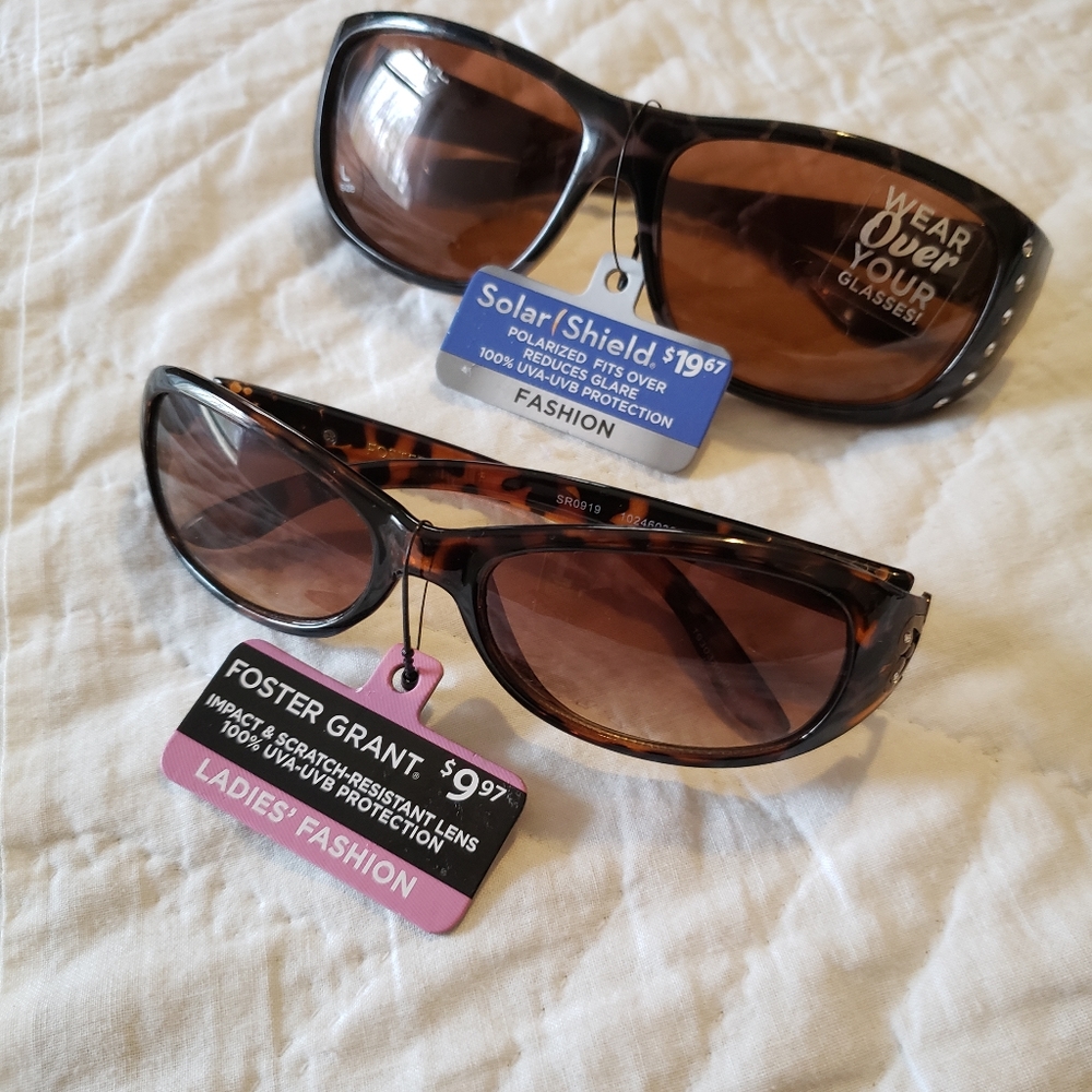 2 pair Ladies Sunglasses Foster Grant Solar Sheild